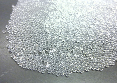 最好的加重毯中用作填充物的微玻璃珠